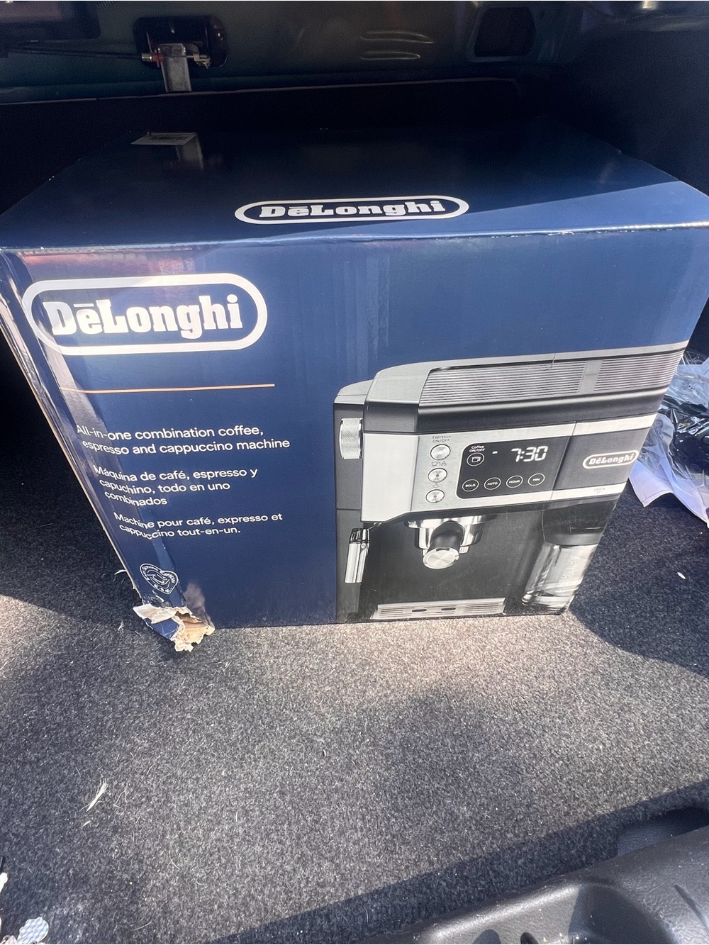 DeLonghi Espresso & Cappuccino Machine - Black